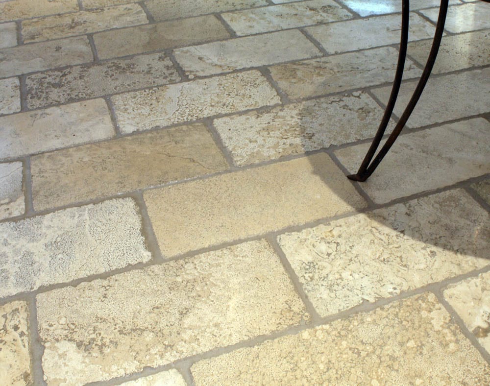 Old World | Travertine - 8x8 in. Field Tile | Unfilled